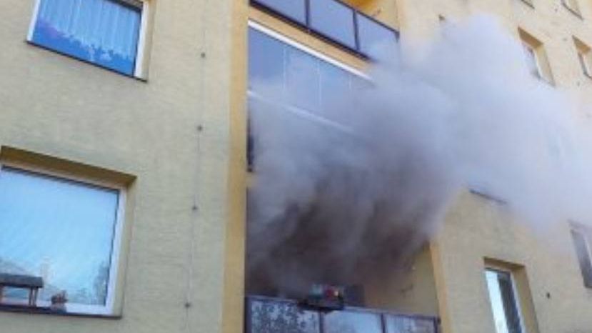 Byt v Žamberku vzplál od varné desky, o život přišla kočka